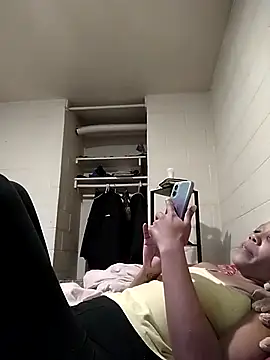 Snapshot of SITHANDRAH chatting on March 10, 2026, 1:15 pm SITHANDRAH online show from March 10, 2026, 1:15 pm