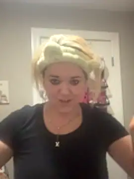 Snapshot of sexidollxoxo chatting on November 5, 2025, 12:08 pm sexidollxoxo online show from November 5, 2025, 12:08 pm