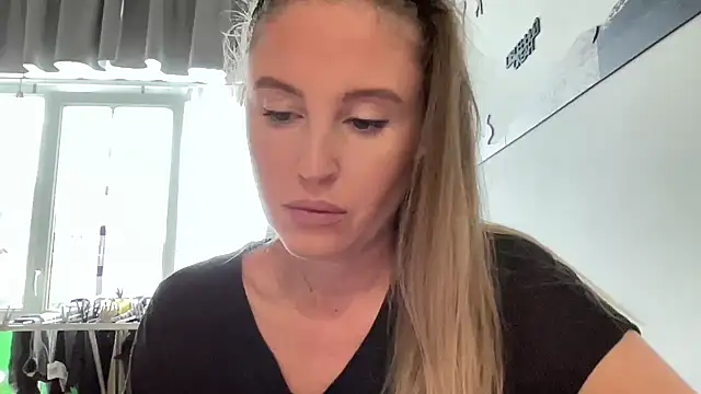 Ameli8 online show from November 7, 2025, 12:42 pm