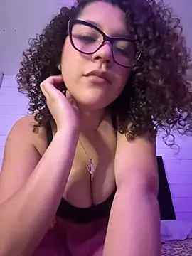 Snapshot of Lolavenezia chatting on May 24, 2026, 1:16 am Lolavenezia online show from May 24, 2026, 1:16 am