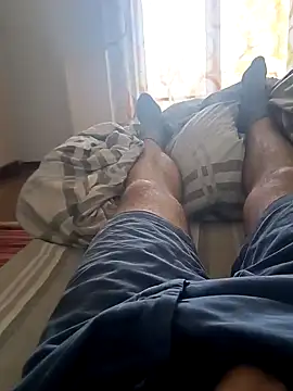 Snapshot of gdfvuh chatting on March 9, 2026, 10:19 am gdfvuh online show from March 9, 2026, 10:19 am