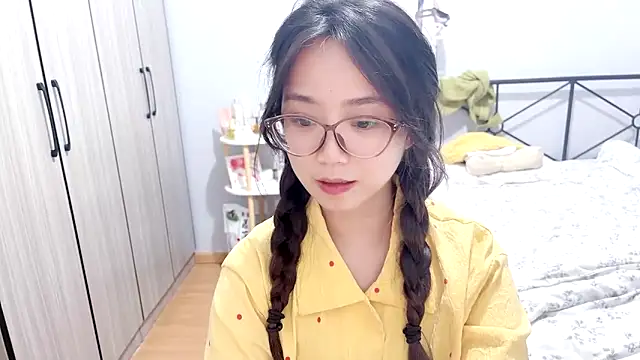 Hmm 0303 online show from May 5, 2026, 4:54 pm