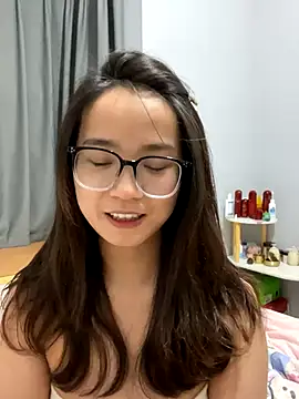 Hmm 0303 online show from December 14, 2025, 2:55 pm