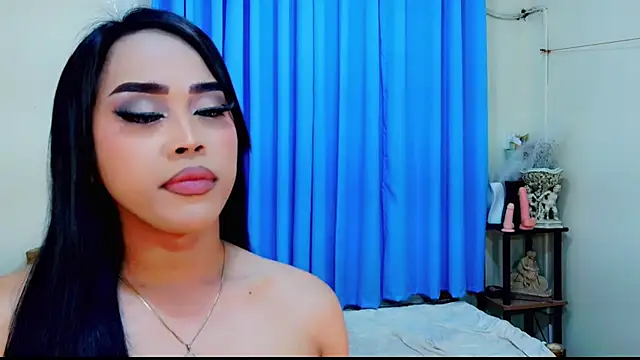 sweet sophiaxx online show from April 25, 2026, 12:13 am