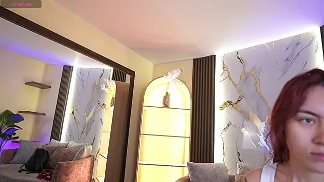 TessaaFox online show from March 4, 2026, 11:40 am