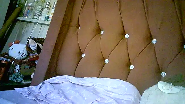 Snapshot of Zulreyna chatting on March 27, 2026, 2:31 am Zulreyna online show from March 27, 2026, 2:31 am