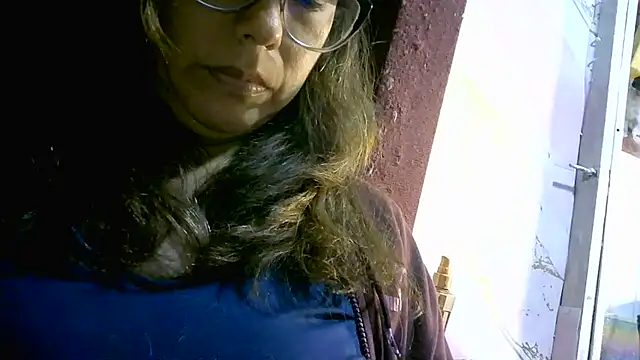 Snapshot of Zulreyna chatting on July 9, 2026, 4:57 am Zulreyna online show from July 9, 2026, 4:57 am