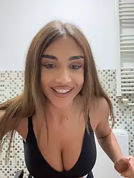 Snapshot of IvyNox chatting on July 13, 2026, 3:44 pm IvyNox online show from July 13, 2026, 3:44 pm