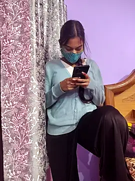 Student12th online show from November 26, 2025, 5:02 pm