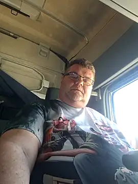 Grase44 online show from May 6, 2026, 4:33 pm
