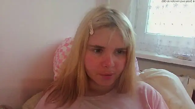 Snapshot of HornyElena chatting on May 10, 2026, 6:10 pm HornyElena online show from May 10, 2026, 6:10 pm
