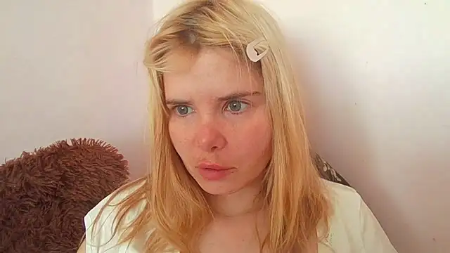 HornyElena online show from July 8, 2026, 8:26 am