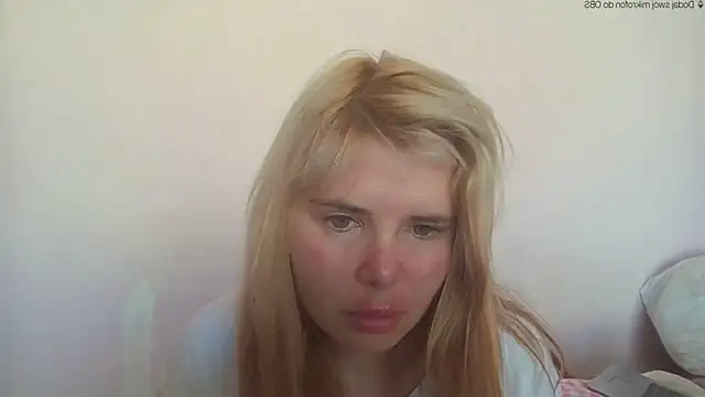 Snapshot of HornyElena chatting on May 27, 2026, 3:30 pm HornyElena online show from May 27, 2026, 3:30 pm