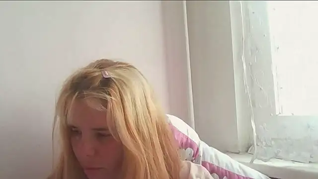 HornyElena online show from June 10, 2026, 3:24 pm