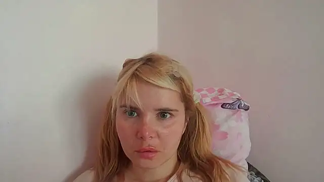HornyElena online show from July 12, 2026, 12:17 pm