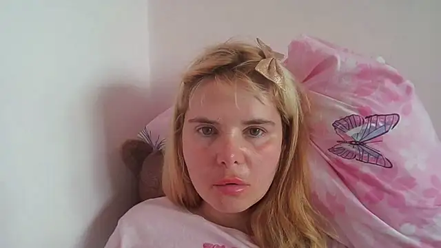 HornyElena online show from July 18, 2026, 9:51 am
