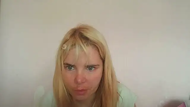 HornyElena online show from July 1, 2026, 8:14 am