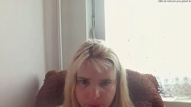 Snapshot of HornyElena chatting on May 15, 2026, 12:03 pm HornyElena online show from May 15, 2026, 12:03 pm