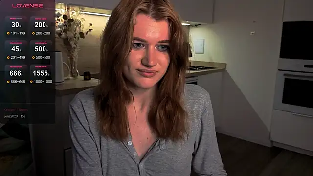 Snapshot of eshleeygreen chatting on March 1, 2026, 9:37 pm eshleeygreen online show from March 1, 2026, 9:37 pm