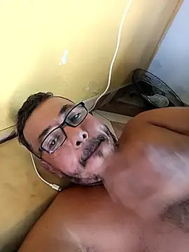 bruno 324278 online show from June 17, 2026, 9:36 pm