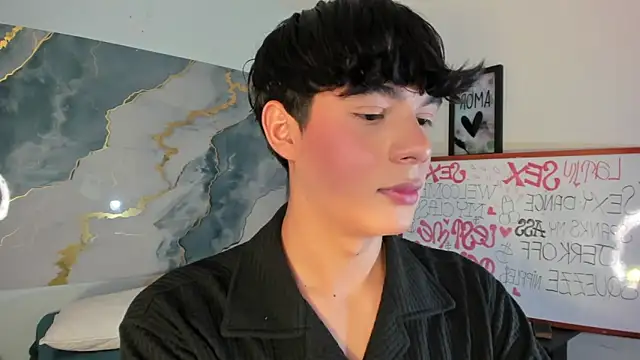 Isaac Kurtt online show from November 11, 2025, 7:41 pm