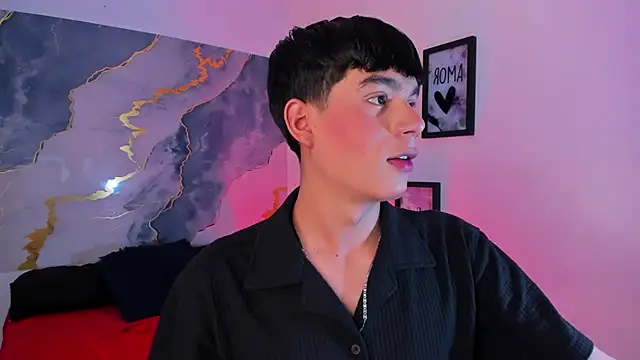 Isaac Kurtt online show from December 3, 2025, 7:57 pm