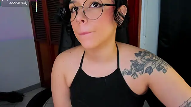 Snapshot of Dubraska_Rubio chatting on April 4, 2026, 3:46 am Dubraska Rubio online show from April 4, 2026, 3:46 am