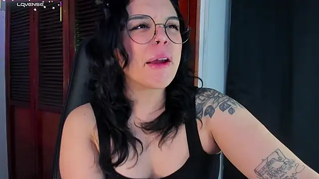 Snapshot of Dubraska_Rubio chatting on April 10, 2026, 3:46 am Dubraska Rubio online show from April 10, 2026, 3:46 am