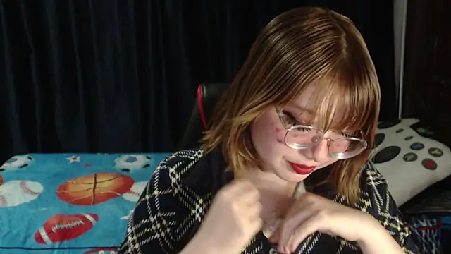 Snapshot of Michi_sauria1 chatting on November 29, 2025, 11:49 pm Michi sauria1 online show from November 29, 2025, 11:49 pm