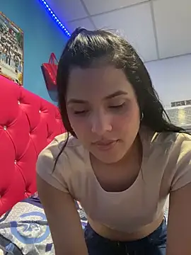 Chiquinquira3 online show from March 1, 2026, 5:40 am