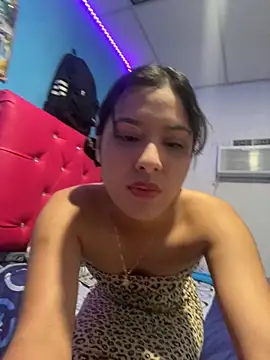 Chiquinquira3 online show from November 29, 2025, 4:34 am