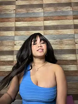 Snapshot of LoliitaBennett chatting on February 1, 2026, 2:10 am LoliitaBennett online show from February 1, 2026, 2:10 am