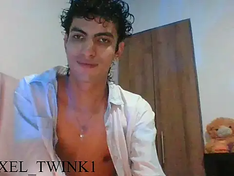 Snapshot of axel_love13 chatting on November 9, 2025, 9:52 pm axel love13 online show from November 9, 2025, 9:52 pm