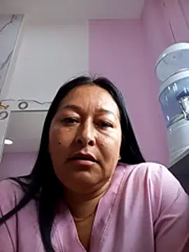 keilaJhonsom1 online show from November 13, 2025, 4:11 pm