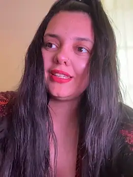 candicewest  online show from May 22, 2026, 5:33 pm