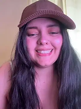 candicewest  online show from May 15, 2026, 4:16 pm