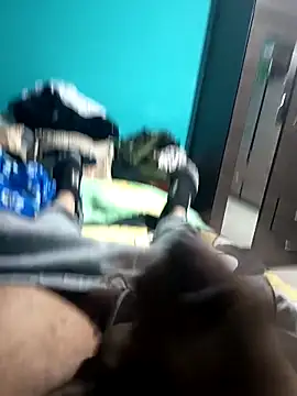 Loquillopajero online show from February 7, 2026, 12:13 pm