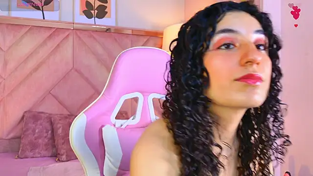 DemiJones  online show from April 23, 2026, 3:57 am