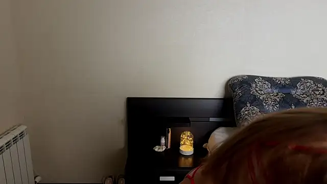 Fantasy Moonlightt online show from November 18, 2025, 7:39 pm