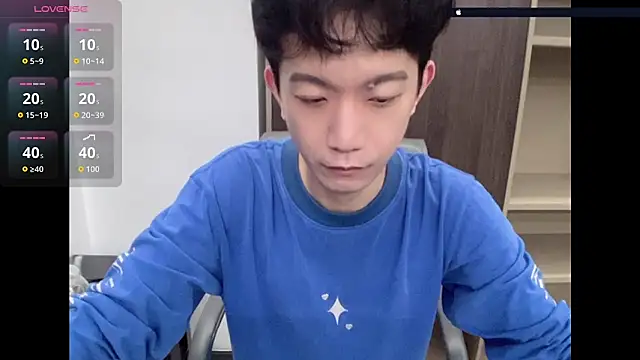 CouplingCry online show from May 10, 2026, 3:47 pm