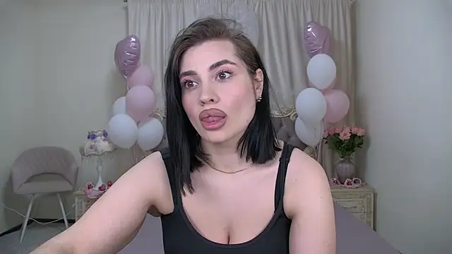 AdrianaTorres online show from February 24, 2026, 7:15 pm