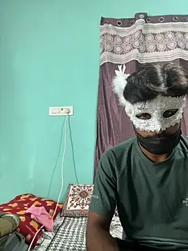 Snapshot of leenaboy@xh chatting on November 29, 2025, 4:18 pm leenaboyxh online show from November 29, 2025, 4:18 pm