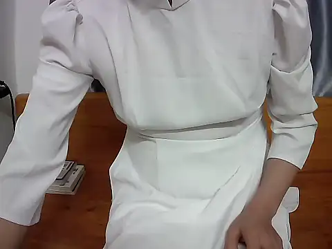 Snapshot of Hatmuaxa chatting on November 19, 2025, 6:13 am Hatmuaxa online show from November 19, 2025, 6:13 am
