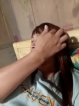 Missa-kute20 online show from November 10, 2025, 2:11 pm