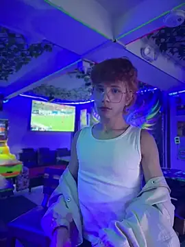 Snapshot of Bay_freedo chatting on March 20, 2026, 10:44 pm Bay freedo online show from March 20, 2026, 10:44 pm