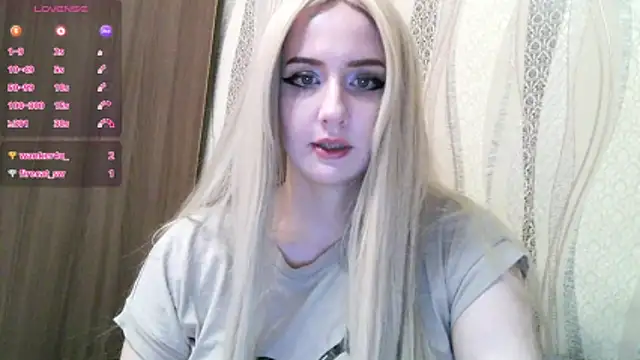 Snapshot of Nikki_Rose chatting on December 2, 2025, 4:41 pm Nikki Rose online show from December 2, 2025, 4:41 pm