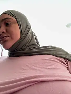 sweetmuslim01 online show from May 6, 2026, 5:06 pm