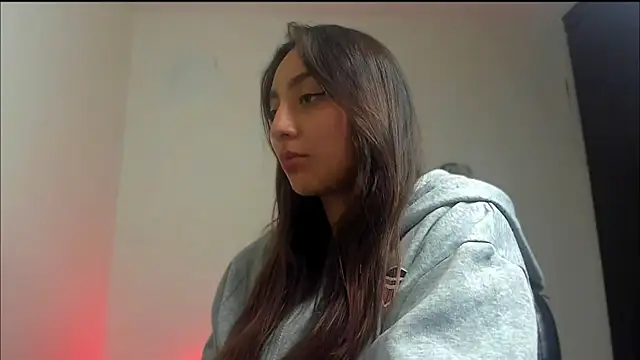 Snapshot of LilyGarcia chatting on May 13, 2026, 12:17 am LilyGarcia online show from May 13, 2026, 12:17 am