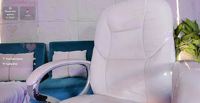 EmmilyEvanss online show from February 3, 2026, 6:40 am