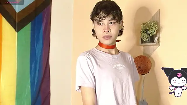 nicolai a online show from November 11, 2025, 1:28 pm